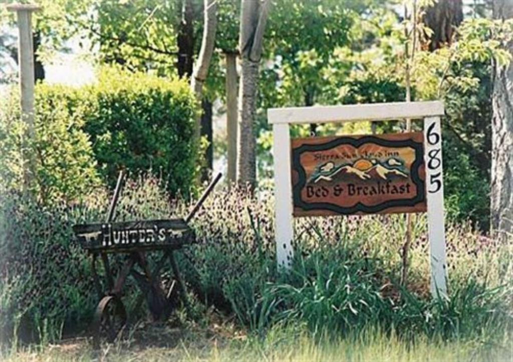 Sierra Sun Cloud Inn - Colfax (Adults Only) エクステリア 写真